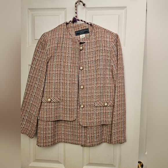 Norton McNaughton Jackets & Blazers - Woman's 2 piece suit